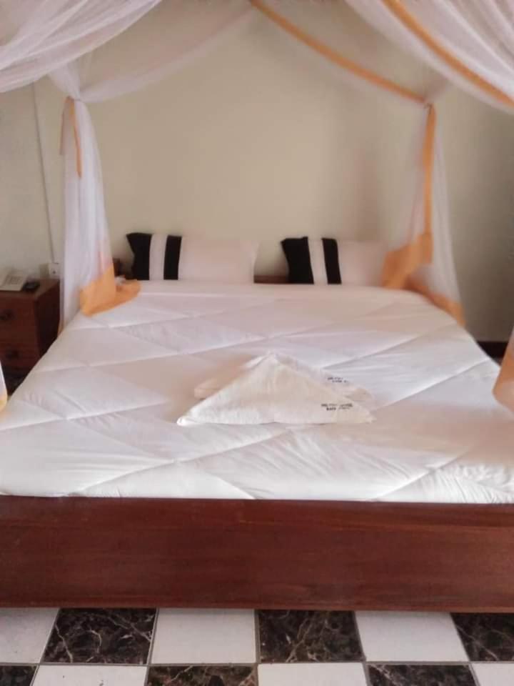 Newstead Hotel Naivasha Exterior foto
